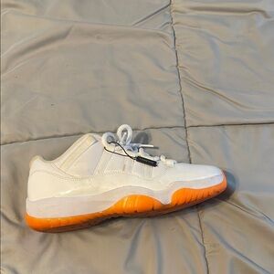 Jordan Athletic Shoes White and Orange